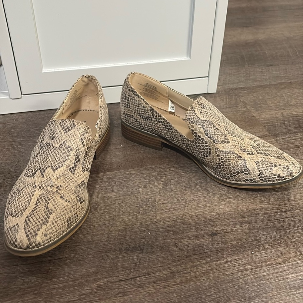American Eagle Outfitters Faux Snakeskin Loafers